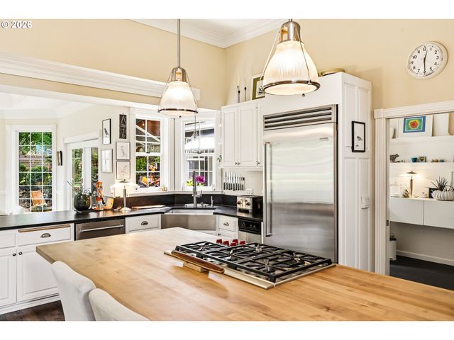 2669 GARFIELD St, Eugene, OR 97405