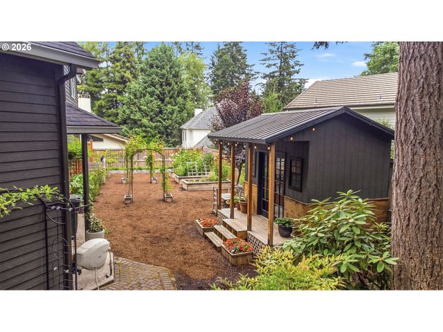 2669 GARFIELD St, Eugene, OR 97405