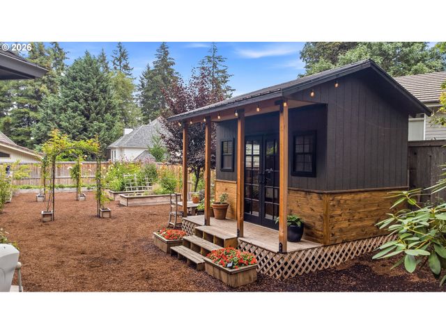 2669 GARFIELD St, Eugene, OR 97405