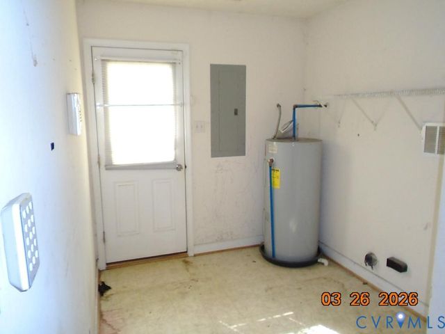 522 Mansfield Dr, Henrico, VA 23223