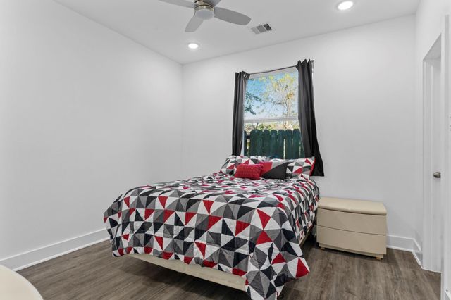 4017 Ward Street, Houston, TX 77021