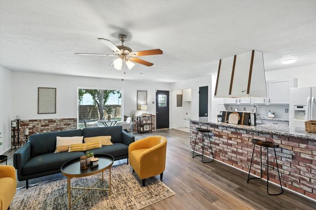 5112 Griffin Drive, The Colony, TX 75056