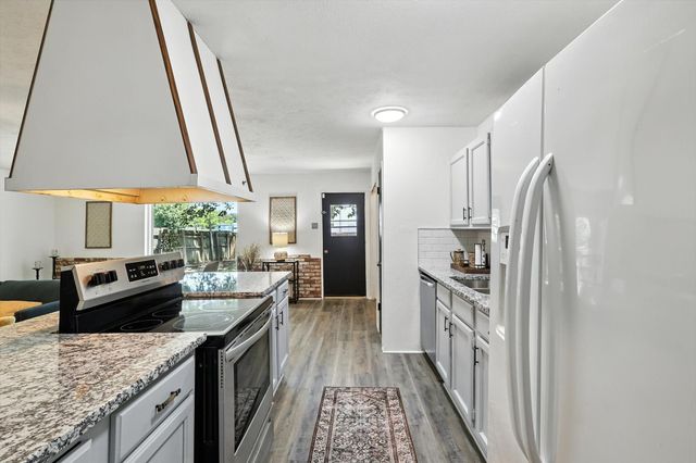 5112 Griffin Drive, The Colony, TX 75056