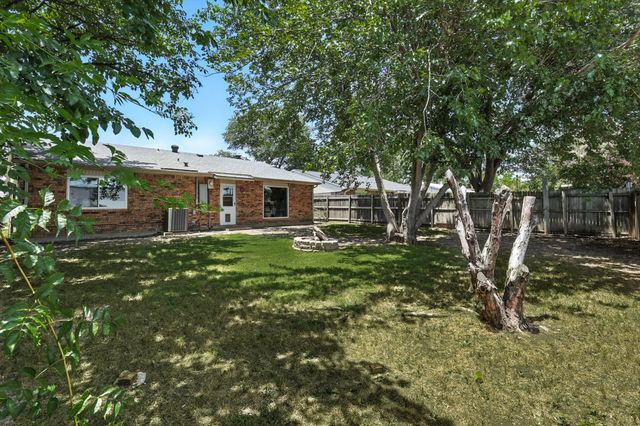5112 Griffin Drive, The Colony, TX 75056