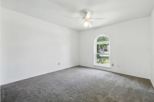 5112 Griffin Drive, The Colony, TX 75056