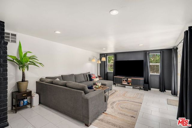 22258 Schoenborn Street, West Hills, CA 91304