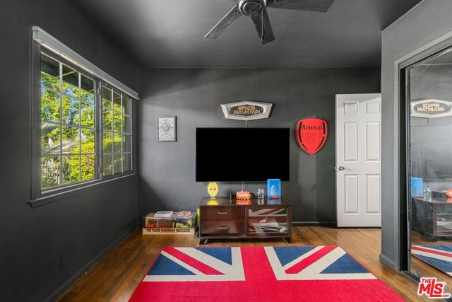 22258 Schoenborn Street, West Hills, CA 91304