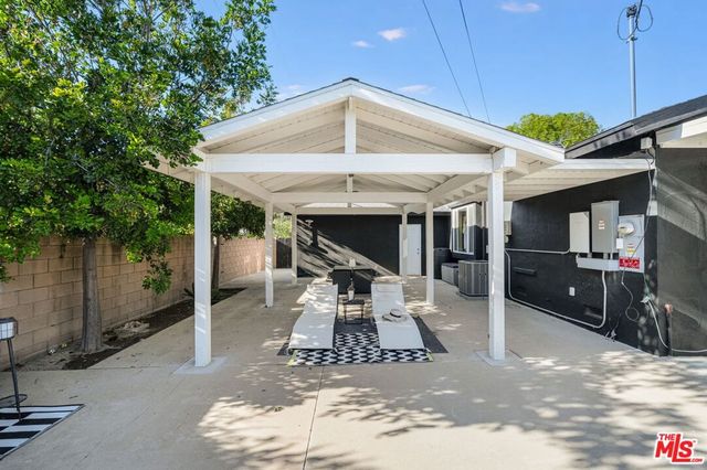 22258 Schoenborn Street, West Hills, CA 91304