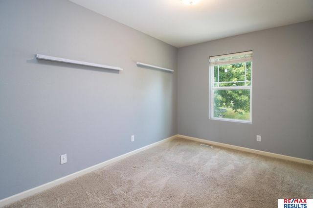 8027 N 147 Street, Bennington, NE 68007