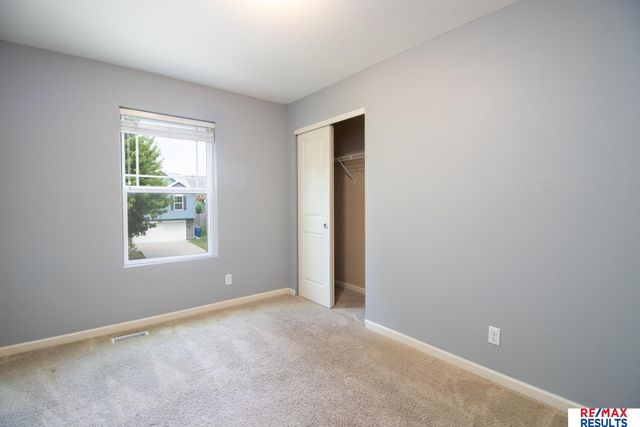 8027 N 147 Street, Bennington, NE 68007