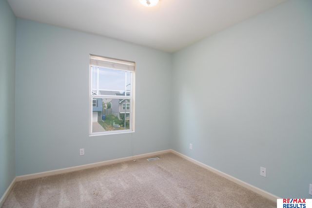 8027 N 147 Street, Bennington, NE 68007