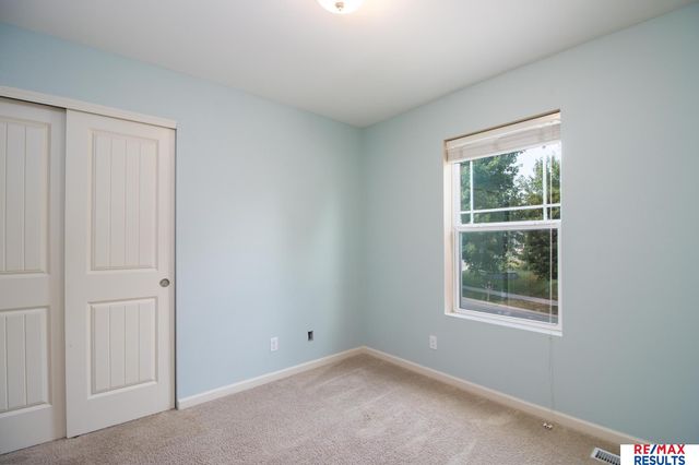 8027 N 147 Street, Bennington, NE 68007