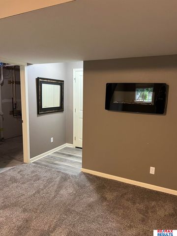 8027 N 147 Street, Bennington, NE 68007