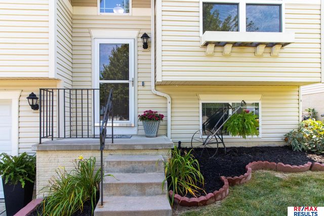 8027 N 147 Street, Bennington, NE 68007