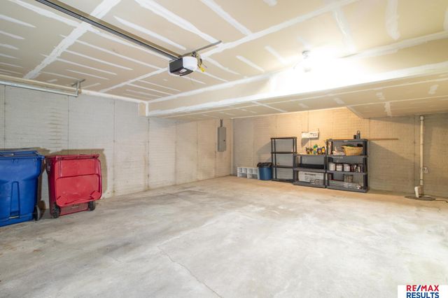 8027 N 147 Street, Bennington, NE 68007