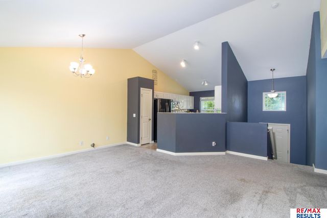 8027 N 147 Street, Bennington, NE 68007