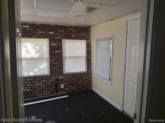 19158 Blackstone Street, Detroit, MI 48219