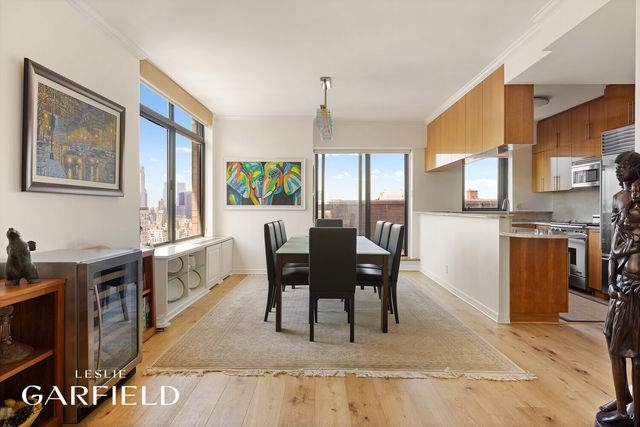 400 E 70th St Apt 3601, New York City, NY 10021