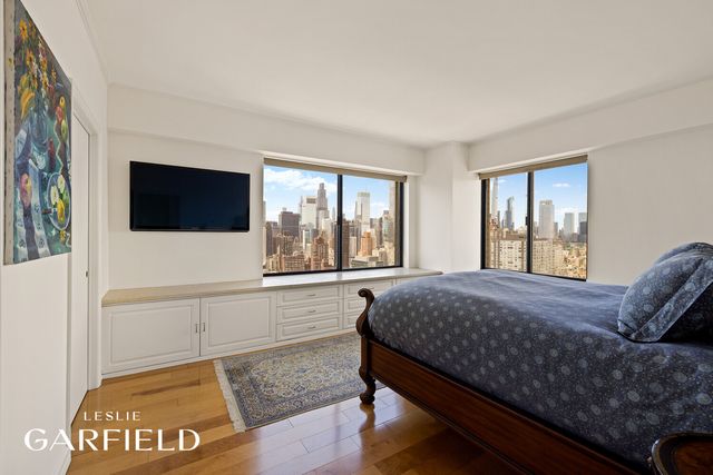 400 E 70th St Apt 3601, New York City, NY 10021