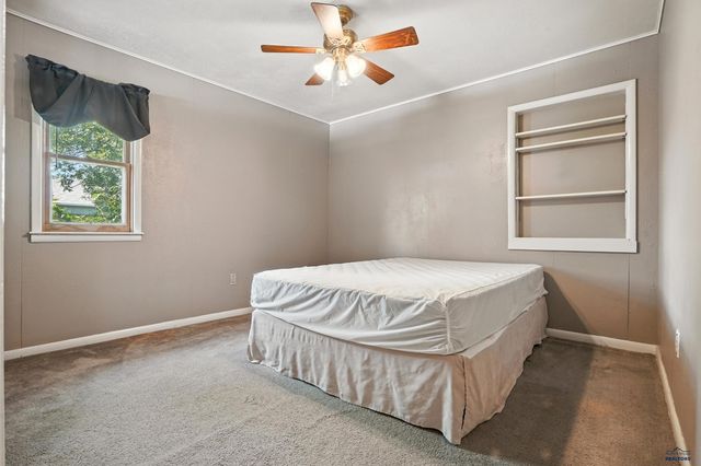 1108 LOCUST, Kadoka, SD 57543