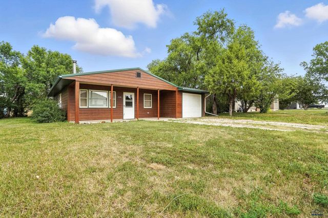 1108 LOCUST, Kadoka, SD 57543