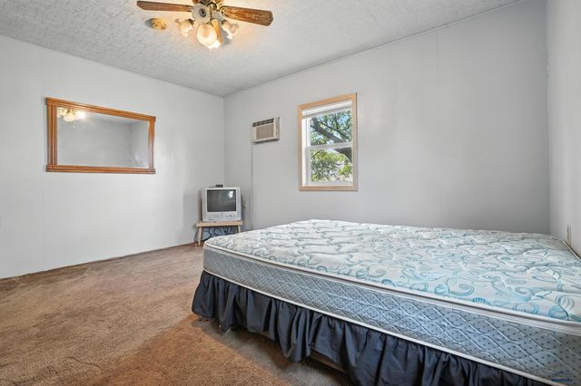 1108 LOCUST, Kadoka, SD 57543