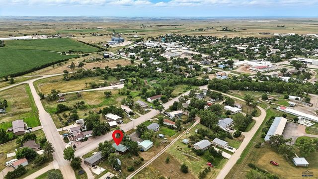 1108 LOCUST, Kadoka, SD 57543