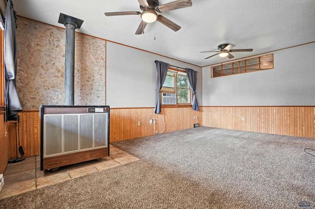 1108 LOCUST, Kadoka, SD 57543