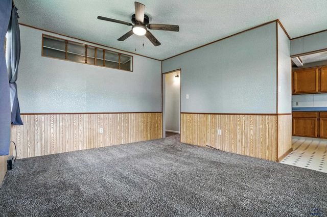 1108 LOCUST, Kadoka, SD 57543