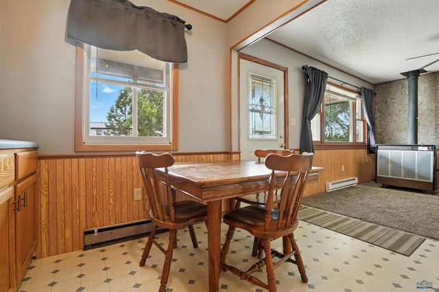 1108 LOCUST, Kadoka, SD 57543