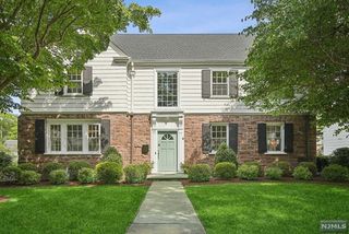 31 The Fairway, Montclair, NJ 07043