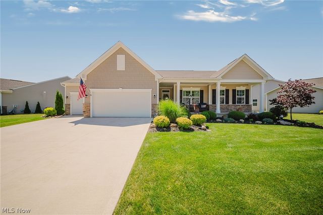 34633 N Legends Way, Grafton, OH 44044