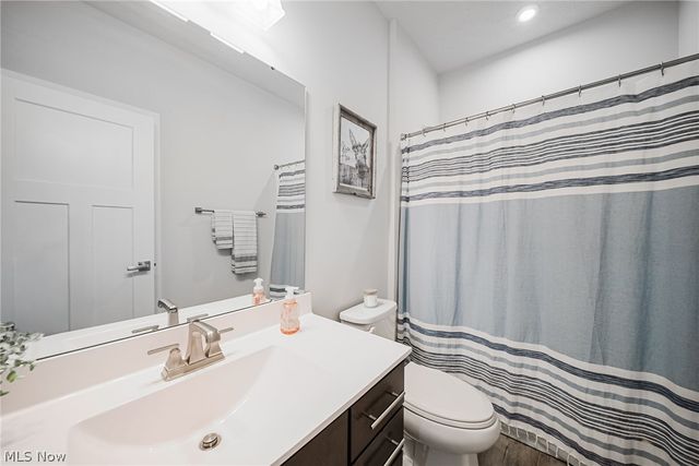 34633 N Legends Way, Grafton, OH 44044