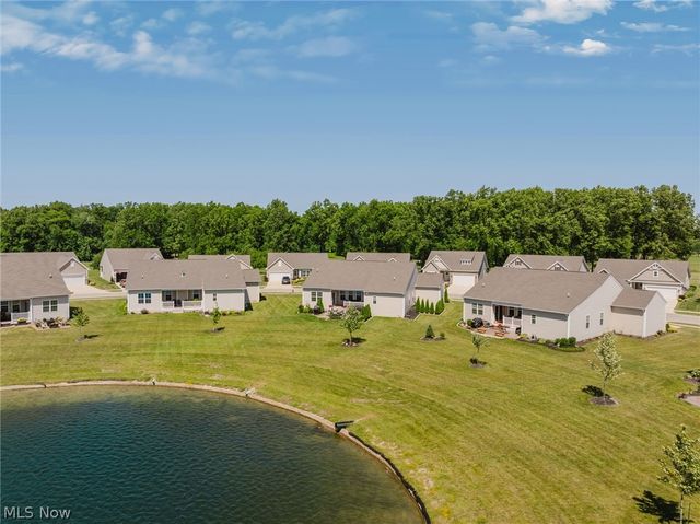 34633 N Legends Way, Grafton, OH 44044