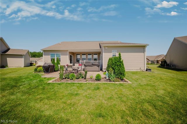 34633 N Legends Way, Grafton, OH 44044