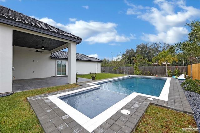 1813 E 28th Street, Mission, TX 78572