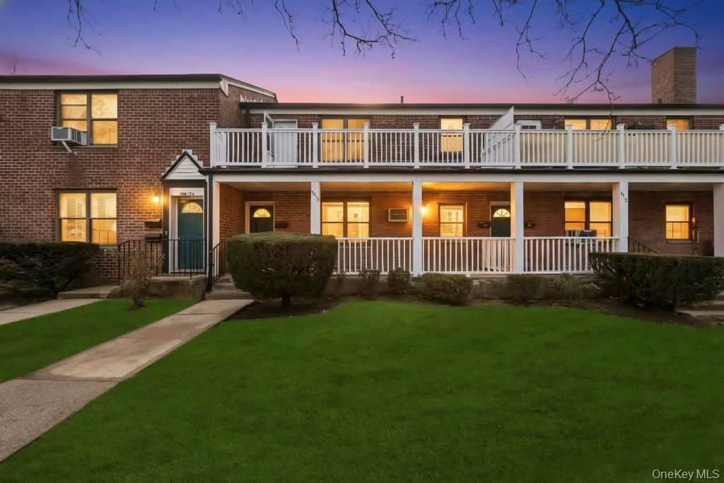 196-72 69th Ave 1 FL, Fresh Meadows, NY 11365