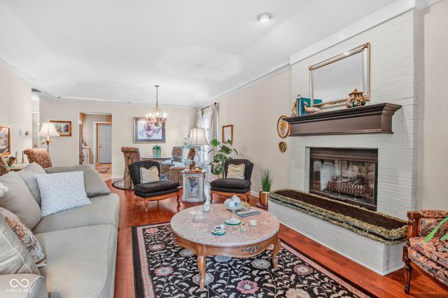 9158 West Point Place, Indianapolis, IN 46268