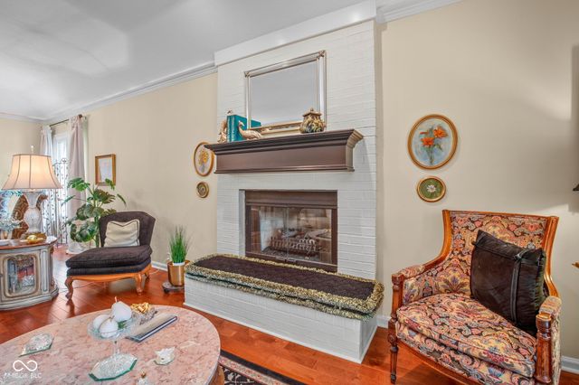 9158 West Point Place, Indianapolis, IN 46268