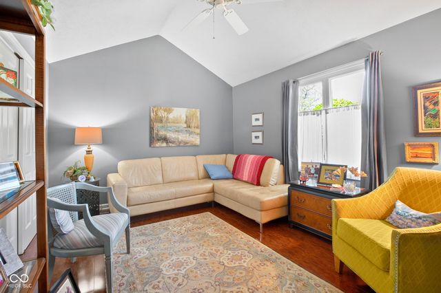 9158 West Point Place, Indianapolis, IN 46268