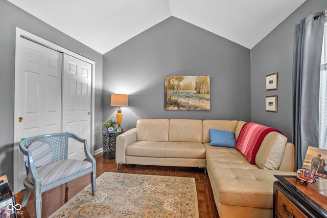 9158 West Point Place, Indianapolis, IN 46268