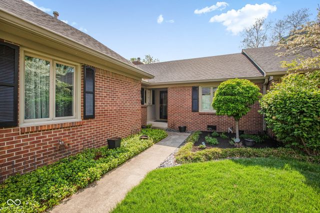 9158 West Point Place, Indianapolis, IN 46268