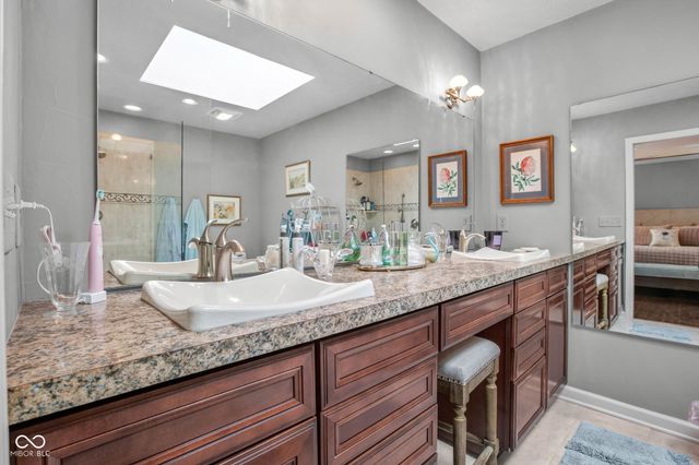 9158 West Point Place, Indianapolis, IN 46268