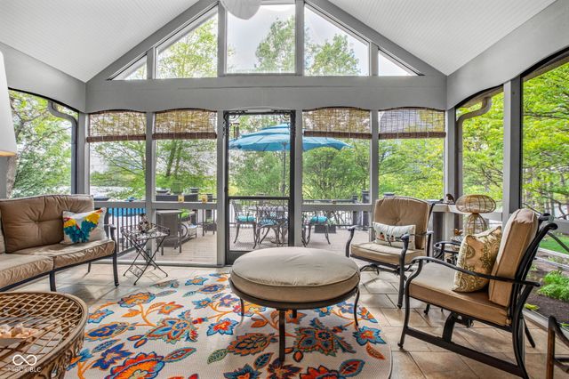 9158 West Point Place, Indianapolis, IN 46268