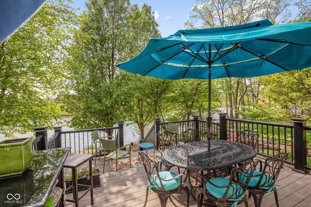 9158 West Point Place, Indianapolis, IN 46268