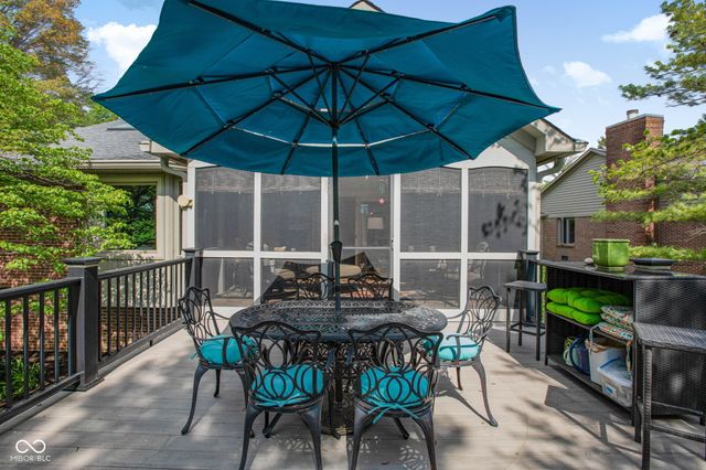 9158 West Point Place, Indianapolis, IN 46268