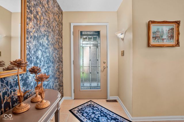 9158 West Point Place, Indianapolis, IN 46268