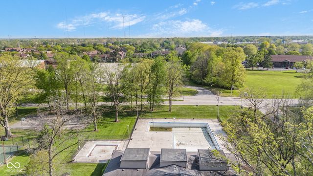 9158 West Point Place, Indianapolis, IN 46268