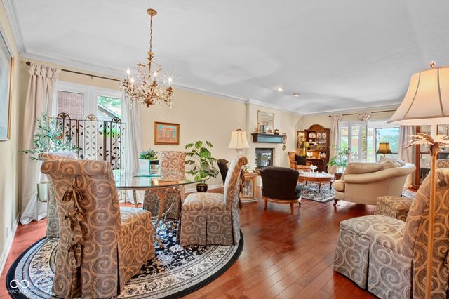 9158 West Point Place, Indianapolis, IN 46268