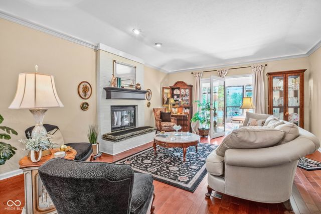 9158 West Point Place, Indianapolis, IN 46268